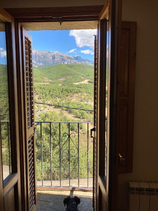 El Pueyo de Araguás Casa Encuentra, En El Pirineo Al Lado De Ainsaゲストハウス エクステリア 写真