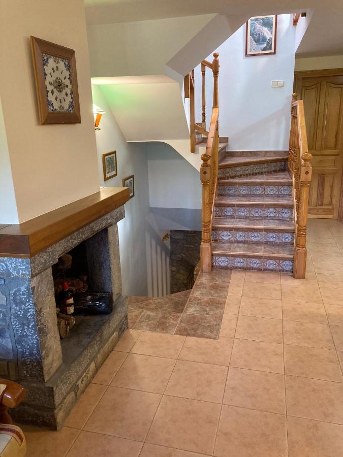 El Pueyo de Araguás Casa Encuentra, En El Pirineo Al Lado De Ainsaゲストハウス エクステリア 写真