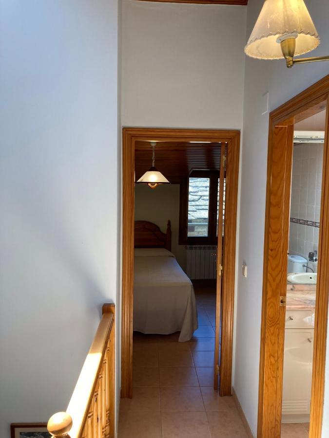 El Pueyo de Araguás Casa Encuentra, En El Pirineo Al Lado De Ainsaゲストハウス エクステリア 写真