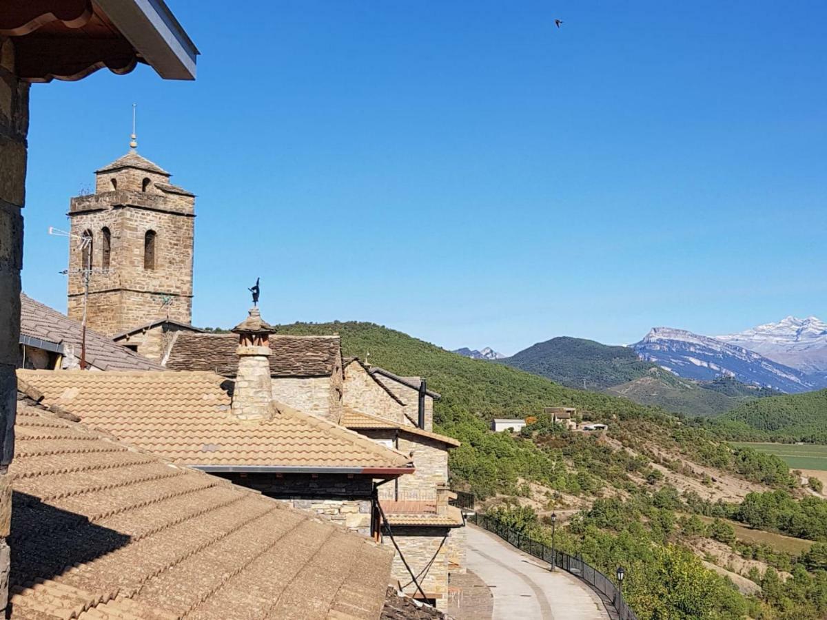 El Pueyo de Araguás Casa Encuentra, En El Pirineo Al Lado De Ainsaゲストハウス エクステリア 写真